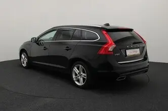 Volvo V60, 2.4, 208 kW, подключаемый гибрид, автомат, полный привод