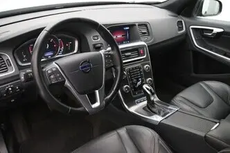 Volvo V60, 2.4, 208 kW, подключаемый гибрид, автомат, полный привод
