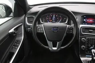 Volvo V60, 2.4, 208 kW, подключаемый гибрид, автомат, полный привод