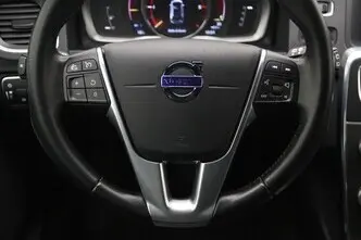 Volvo V60, 2.4, 208 kW, подключаемый гибрид, автомат, полный привод