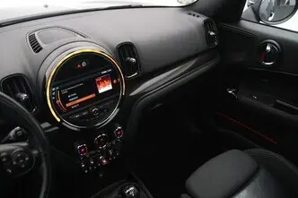 MINI Countryman, 2.0, 110 kW, diesel, manual, front-wheel drive