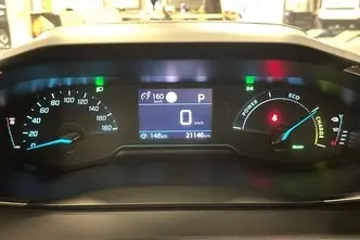Peugeot 2008, elektra, automatinė, priekiniai varomieji ratai