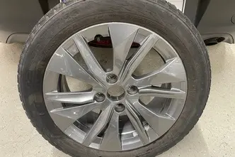 Peugeot 208, 1.2, 74 kW, bensiin, automaat, esivedu