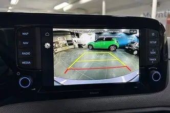 Hyundai i10, 1.0, 46 kW, бензин, механическая, передний привод