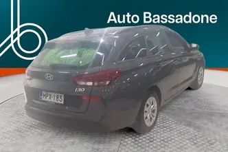 Hyundai i30, 1.5, 71 kW, бензин, механическая, передний привод