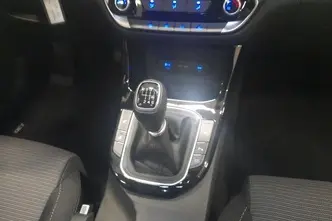 Hyundai i30, 1.5, 71 kW, бензин, механическая, передний привод