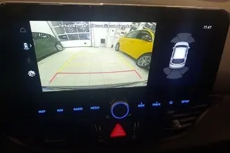 Hyundai i30, 1.5, 71 kW, бензин, механическая, передний привод