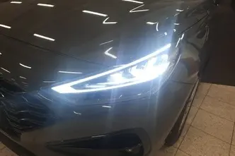 Hyundai i30, 1.5, 71 kW, бензин, механическая, передний привод