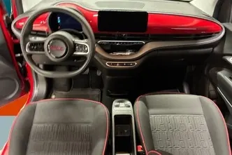 Fiat 500e, 87 kW, electric, automatic, front-wheel drive