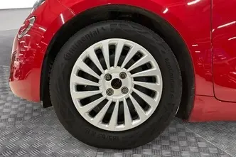 Fiat 500e, 87 kW, electric, automatic, front-wheel drive