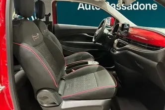 Fiat 500e, 87 kW, electric, automatic, front-wheel drive