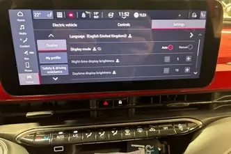 Fiat 500e, 87 kW, electric, automatic, front-wheel drive