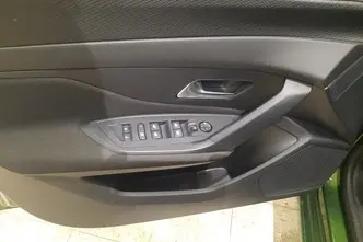 Peugeot 308, 1.2, 96 kW, petrol, automatic, front-wheel drive