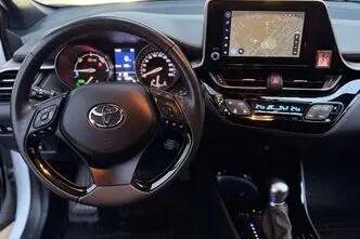 Toyota C-HR, 1.8, 72 kW, hübriid, automaat, esivedu