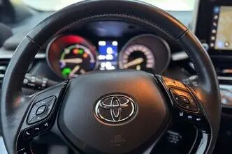 Toyota C-HR, 1.8, 72 kW, hübriid, automaat, esivedu