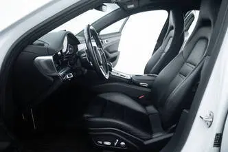 Porsche Panamera, 3.0, 340 kW, automatinė, visų varomųjų ratų pavara