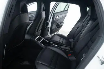 Porsche Panamera, 3.0, 340 kW, automatinė, visų varomųjų ratų pavara