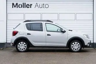 Dacia Sandero, 0.9, 66 kW, benzinas, mechaninė, priekiniai varomieji ratai