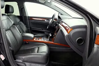 Volkswagen Phaeton, 3.2, 177 kW, petrol, automatic, four-wheel drive