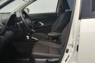 Toyota Yaris Cross, 1.5, 68 kW, hybrid, automatic, front-wheel drive