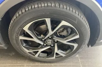 Toyota C-HR, 1.8, 72 kW, hübriid, automaat, esivedu