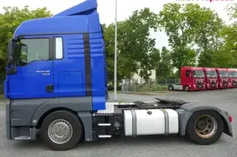 MAN TGX 18.440 4X2 LLS-U MEGA, 12.4, 324 kW, diisel, automaat, tagavedu