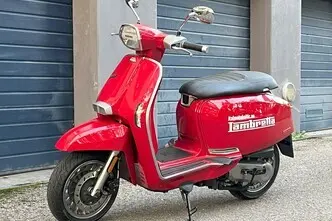 2.6 kW, petrol, automatic, rear-wheel drive