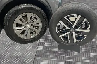 Peugeot 2008, electric, automatic, front-wheel drive