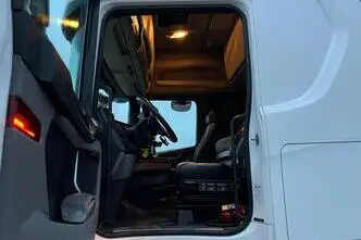 Scania S, 397 kW, diesel, automatic