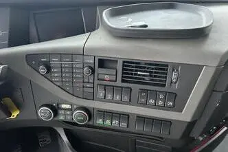 Volvo FH500, 375 kW, diesel, automatic