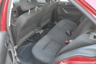 Volkswagen Bora, 1.6, 74 kW, bensiin, automaat, esivedu