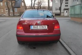Volkswagen Bora, 1.6, 74 kW, bensiin, automaat, esivedu