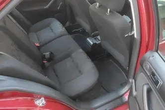 Volkswagen Bora, 1.6, 74 kW, bensiin, automaat, esivedu