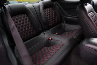 Ford Mustang, 3.7, 224 kW, bensiin, automaat, tagavedu