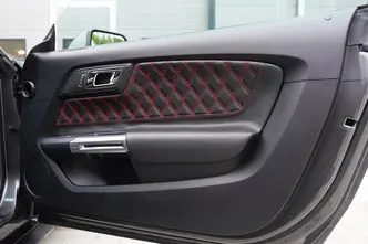 Ford Mustang, 3.7, 224 kW, bensiin, automaat, tagavedu