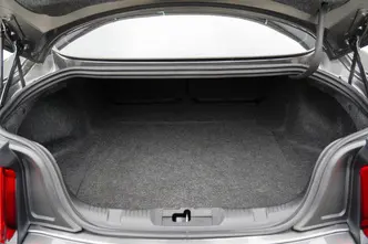 Ford Mustang, 3.7, 224 kW, bensiin, automaat, tagavedu