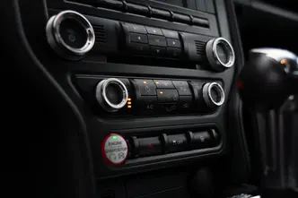 Ford Mustang, 3.7, 224 kW, bensiin, automaat, tagavedu