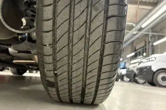 Hyundai i20, 1.0, 73 kW, bensiin, automaat, esivedu