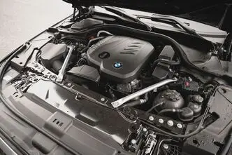 BMW 520, 2.0, 145 kW, гибрид, автомат, полный привод