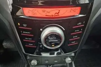 Ssangyong Tivoli, 1.6, 85 kW, diisel, automaat, esivedu