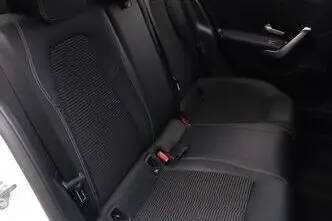 Mercedes-Benz A 180, 1.3, 100 kW, bensiin, automaat, esivedu