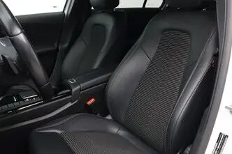 Mercedes-Benz A 180, 1.3, 100 kW, bensiin, automaat, esivedu