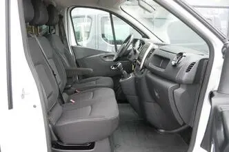 Renault Trafic, 2.0, 88 kW, diesel, manual, front-wheel drive