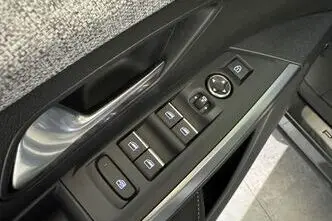 Peugeot 5008, 157 kW, elekter, automaat, esivedu