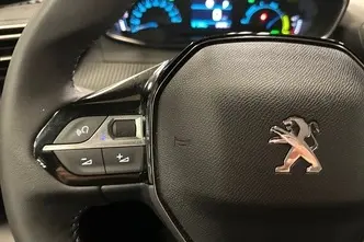 Peugeot 2008, elekter, automaat, esivedu