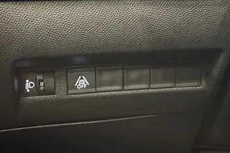 Peugeot 2008, elekter, automaat, esivedu