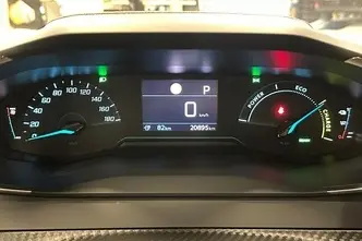 Peugeot 2008, elekter, automaat, esivedu