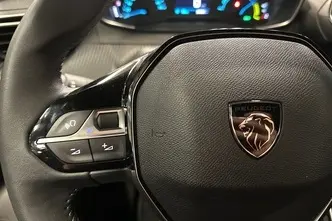 Peugeot 2008, elekter, automaat, esivedu