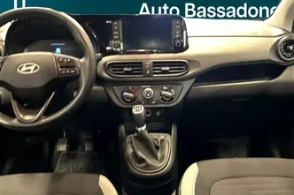 Hyundai i10, 1.0, 46 kW, bensiin, manuaal, esivedu