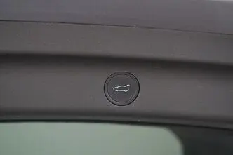 Tesla Model Y, 190 kW, elekter, automaat, nelikvedu